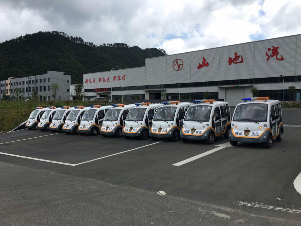 都勻城管巡邏車案例圖片